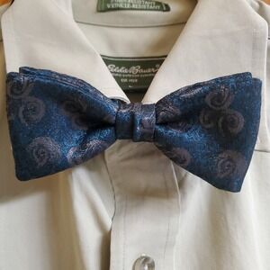 Mel Howard Bow Tie Mens OS Blue Silver Excellent Metallic Swirl Pre-Tied USA